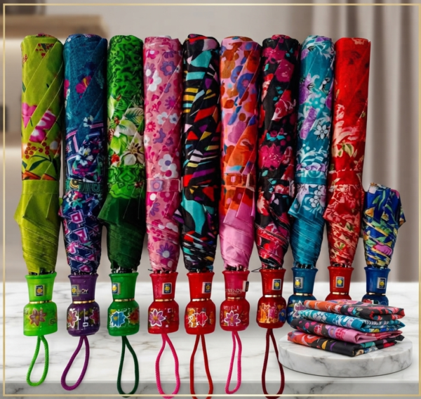STAIN DESIGN UMBRELLA